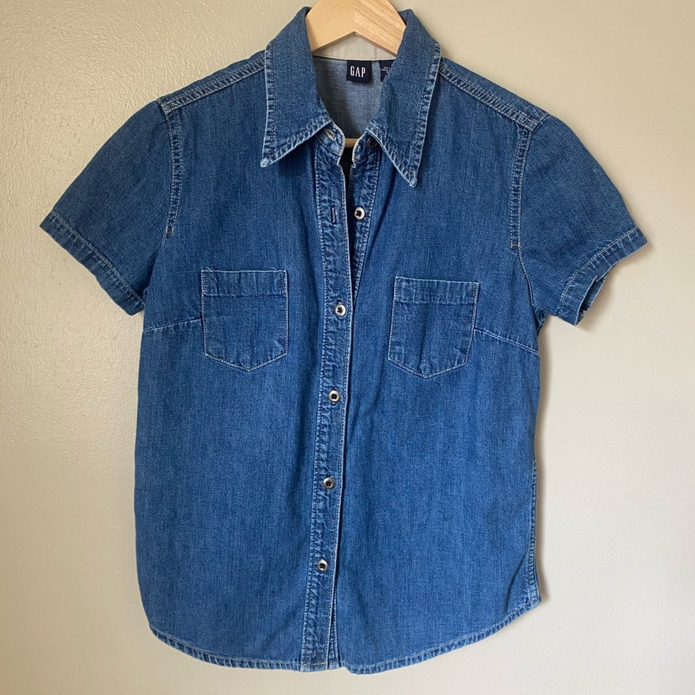 Vintage 90s GAP Women’s Casual Denim Button-Down Shirt